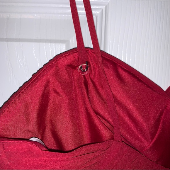 Strapless sweetheart neckline red gown - Picture 4 of 7